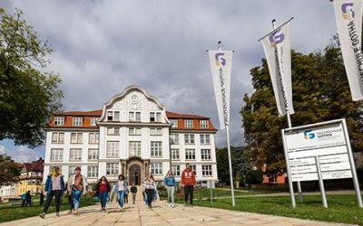 30 Jahre Staatliche Fachschule für Bau, Wirtschaft und Verkehr