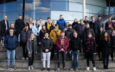 Science Camp der Allianz Thüringer Ingenieurwissenschaften großer Erfolg: Studierende entwickeln digitale Zwillinge für Windräder
