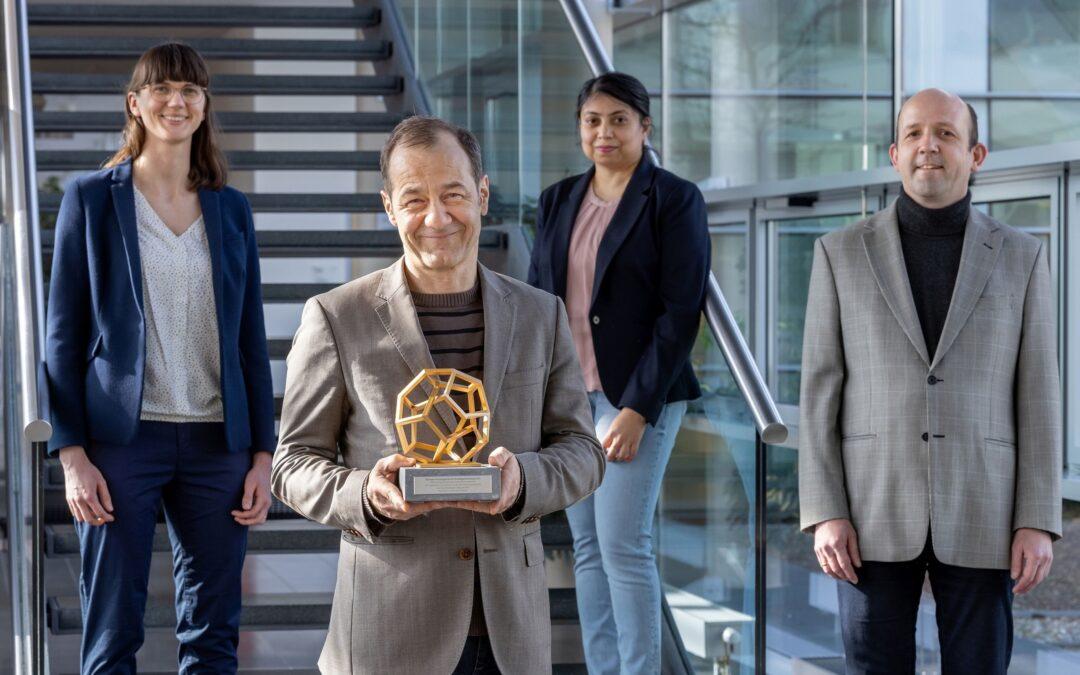 Die Sieger des Thüringer Forschungspreises, Prof. Thomas Hannappel und sein Forscherteam (© TMWWDG/Michael Reichel)