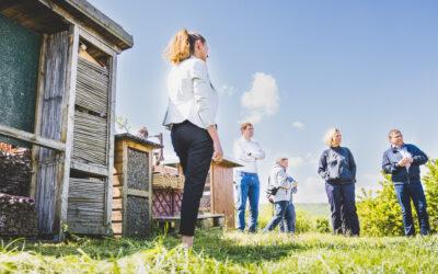 Ministerin Susanna Karawanskij: Insektenschutz ist eine Gemeinschaftsaufgabe – Beispielhaftes Projekt zur Förderung der Biodiversität im Obstbau vorgestellt