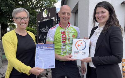 Erstes Bett+Bike-Sport-Zertifikat geht in den Thüringer Wald – ADFC zeichnet den Gastronomen Erik Lauterbach in Frauenwald mit der Urkunde aus