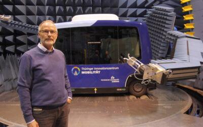 Direktor des Thüringer Innovationszentrums Mobilität Professor Matthias Hein sieht im Pionierprojekt P:Mover eine große Chance für Ilmenau