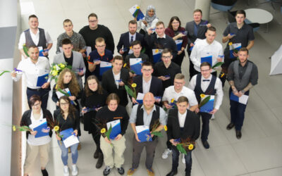 Bildungsfüchse für die Besten – IHK Südthüringen verleiht begehrte Glastrophäe für beste Absolventen der dualen Ausbildung