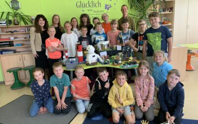 Solarforscher von morgen denken ganzheitlich – Grundschüler begeistern mit komplexen Exponaten